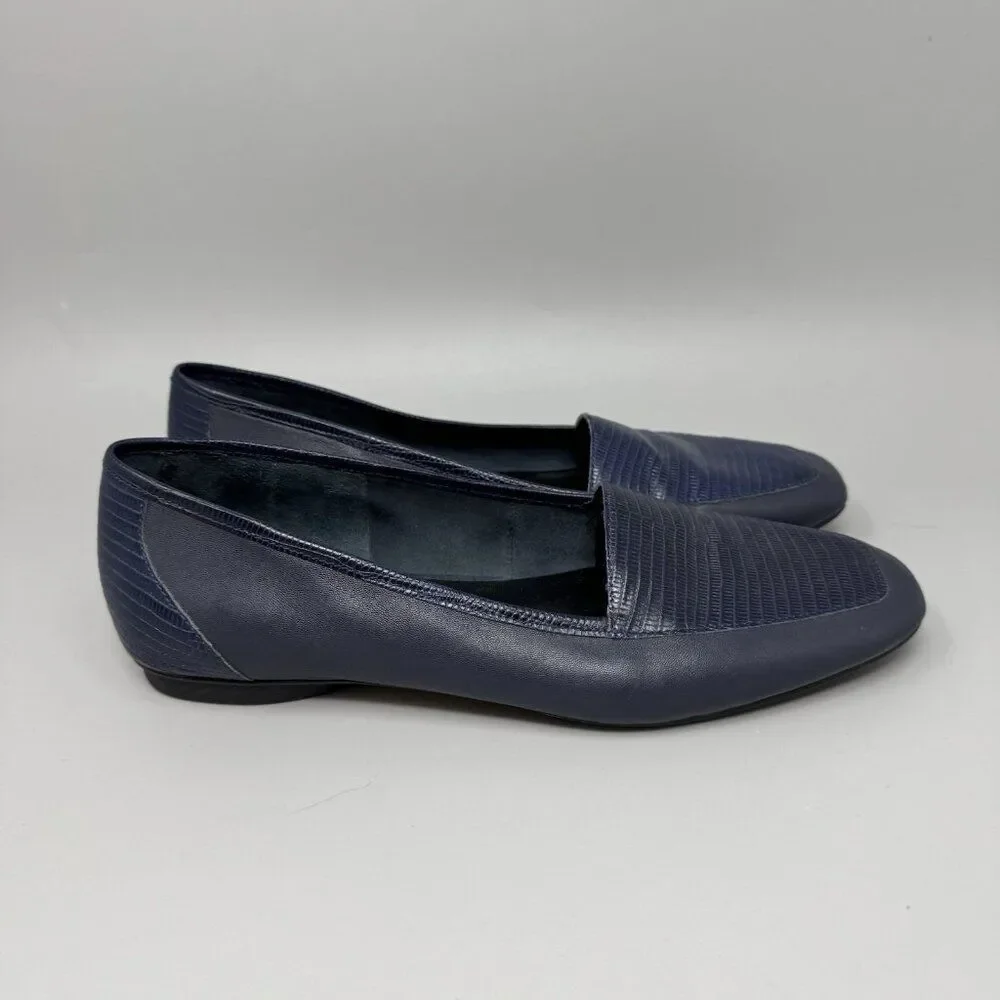 Donald J Pliner Deedee Navy Blue  Leather Loafer Size 8M Square Toe Classic